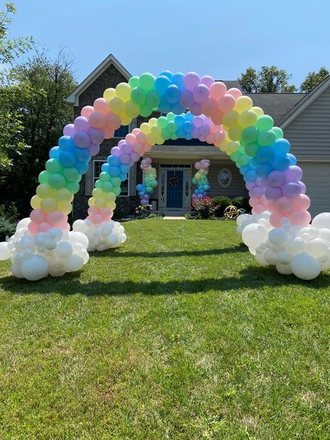 Baby Shower Balloon Arches | Balloon Zoom | DC Unicorn Birthday Party Ideas, Care Bears Birthday Party, Baby Shower Balloon Arch, Rainbow Themed Birthday Party, Decoration Buffet, Care Bear Birthday, Pastel Baby Shower, Pastel Birthday, Little Pony Birthday Party