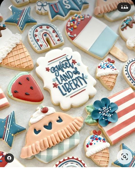 American Flag Dessert, Usa Cookies, Patriotic Sugar Cookies, Popsicle Design, Summer Sugar Cookies, Hand Lettering Design, Pink Cakes, Patriotic Cookies, Flooding Cookies