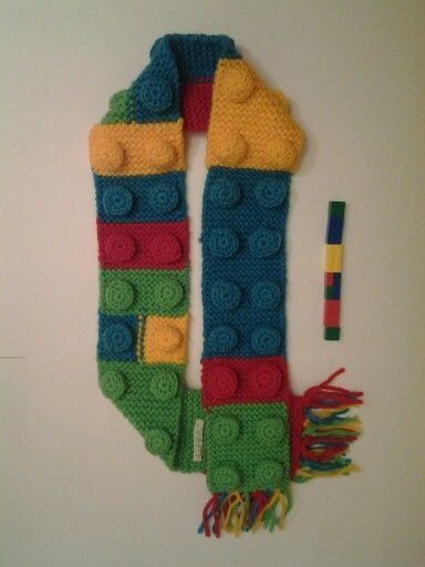 Lego Scarf Crochet Pattern, Crochet Lego Scarf, Crochet Worm Scarf, Lego Scarf, Crochet Art Ideas, Lego Outfit, Lego Clothes, Crochet Scarf Aesthetic, Functional Crochet Projects