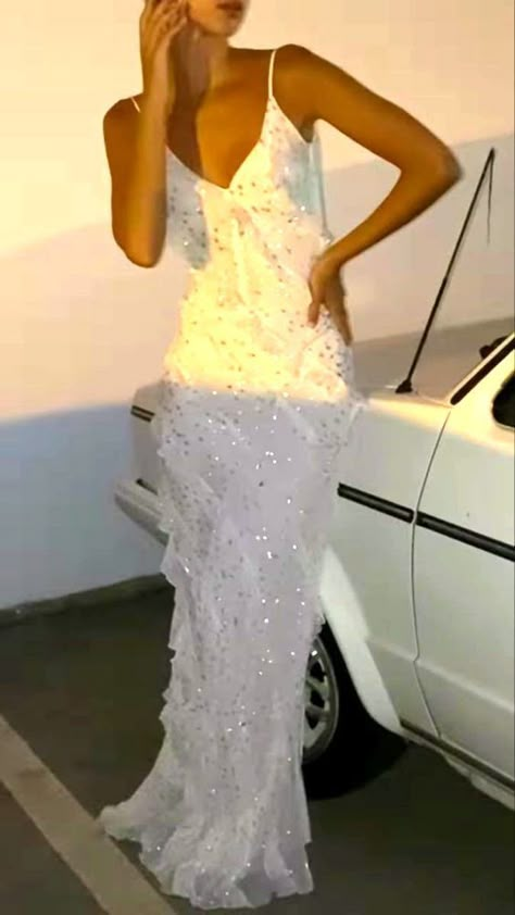 Sparkly White Formal Dress, Cool Girl Prom Dress, Unique Prom Dresses 2022, Beachy Prom Dress, White Shiny Dress, White Sparkly Prom Dress, Unique Prom Dresses 2023, Pearl Prom Dress, Amazing Prom Dresses