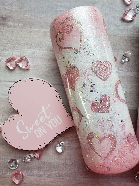 Great for kids, no more messy spills Pink And White Glitter Tumbler, Pink Glitter Epoxy Tumbler, Prettiest Tumblers, Girly Tumbler Cups, Resin Cups Ideas, Glitter Cups Tumblers, Heart Tumblers, Pink And White Ombre, Pink Glitter Tumbler