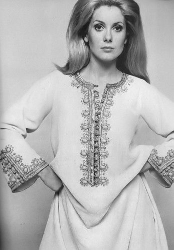 David Bailey, Moroccan Kaftan, Moroccan Fashion, Kaftan Style, Moroccan Dress, Moroccan Caftan, Catherine Deneuve, 1960s Fashion, Tunic Styles