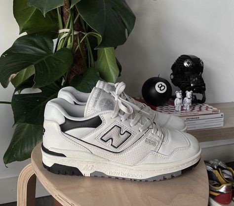 ig: taylumley New Balance 550 Outfit, Balance Outfit, New Balance Outfit, Balance 550, London Shopping, Shoe Inspo, Swag Shoes, Cool Fits, Dream Shoes