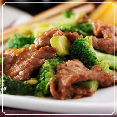 Castello di Amorosa sommelier Mary Davidek, who hosts our Royal Food and Wine Pairing program, shares her recipe for Merlot Beef and Broccoli Beef Merlot, Beef Broccoli, Mapo Tofu, Beef And Broccoli, Broccoli Stir Fry, Crock Pot Recipes, Low Carb Diets, Easy Clean Eating, Clean Eating Dinner