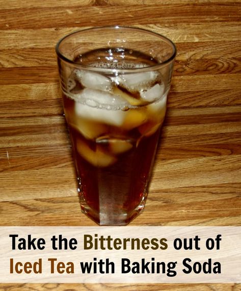 Take the bitterness out of tea - Add 1/4 tsp of baking soda to 3 quarts of tea. Works like a charm! Tea With Baking Soda, Baking Soda In Iced Tea, Iced Tea Maker, Making Iced Tea, Twisted Tea, Sun Tea, Iced Tea Recipes, Aromatherapy Massage, Tea Maker