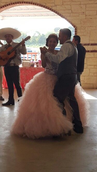 Father And Daughter Dance Quince, Quince Father Daughter Dance, 18teen Birthday, Quinceanera Traditions, Quince Dances, Quince Photography, Quinceanera Dances, Quince Planning, Quinceanera Pictures