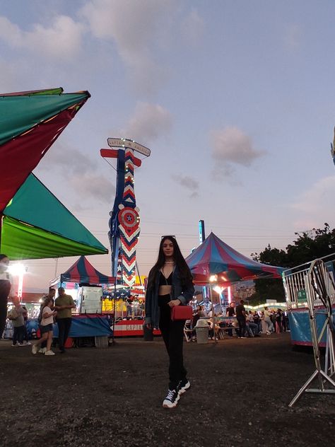 Outfit para parque de diversiones 🎢🎡 Outfit Ideas, Outfit Inspo, Photography