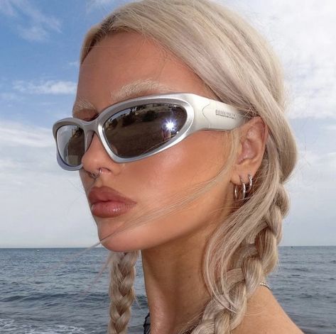 Futuristic Fashion, Photo Inspo, Sunnies, Contemporary Style, The Ocean, The Beach, Blonde, Sunglasses, Money