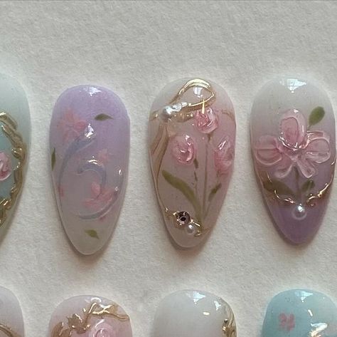 press on nails • nail design art on Instagram: "custom set ; aromatic  ib: @arisacheu" Asian Flower Nails, Asian Flower Nail Art, Japanese Flower Nails Design, Blue Xiaohongshu Nails, Japanese Floral Nails, Tulip Nails, Pink Nail Colors, Cute Nail Art Designs, Pretty Gel Nails