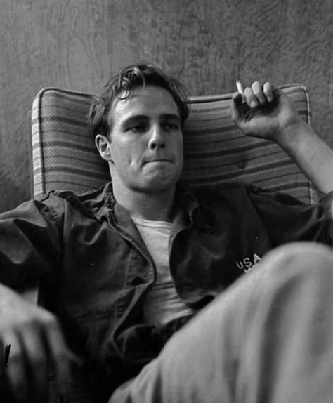 Marlon Brando Photoshoot, A Streetcar Named Desire, High Places, Good Cigars, Marlon Brando, Dear Lord, Hollywood Actor, Lifestyle Magazine, Guys Be Like