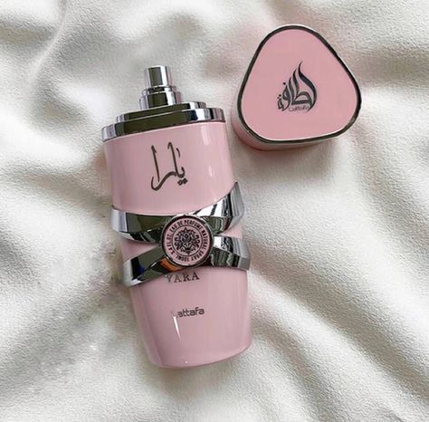 strawberry milkshake in a bottle🍓🥤 Yara By Lattafa, Lataffa Yara Perfume, Arabic Perfumes For Women, Arab Perfumes For Women, Yara Perfume, Aesthetic Perfumes, Niche Fragrances, Lattafa Yara, Lattafa Perfume