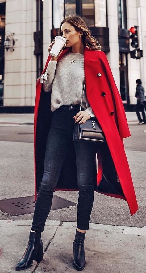 Red Coat Outfit Winter, Red Coat Outfit, Red Jacket Outfit, Mantel Styling, Red Overcoat, Mantel Outfit, Mode Mantel, Winter Coat Outfits, 일본 패션