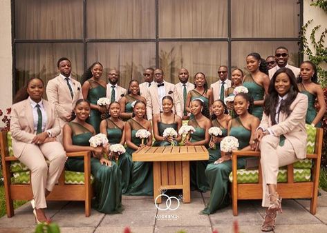 20 Couples who embraced the Best Woman and Groomslady trend - Best Man Outfit Wedding, Female Groomsman, Taupe Wedding Colors, Black People Weddings, Tiana Wedding, Green Wedding Suit, Best Wedding Suits, Taupe Wedding, Groomsmen Looks