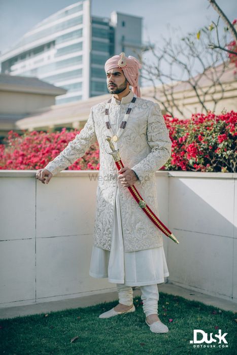 Weeding Dress 2023, Wed Me Good, Self Work, Indian Groom Dress, Indian Wedding Clothes For Men, 2007 Fashion, Modern Indian Wedding, Groom Dress Men, Wedding Outfits For Groom