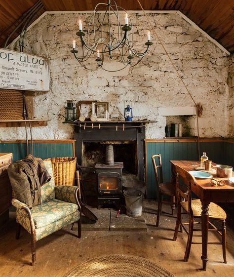 Scottish Apartment, Scottish Cottages, Hotel Ideas, Scotland Travel, Uk Travel, Apartment Interior, White Sand Beach, Scotland, Cottage