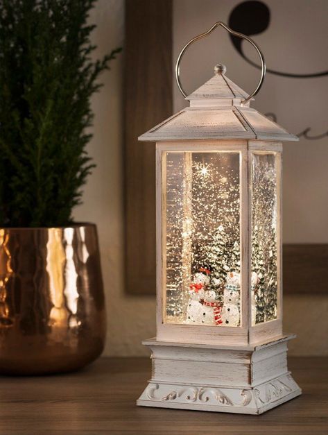 Front Door Christmas Decorations, Artificial Snow, Christmas Lamp, Christmas World, Christmas Lantern, Simple Christmas Decor, Christmas Lanterns, Front Porch Christmas Decor, White Glitter