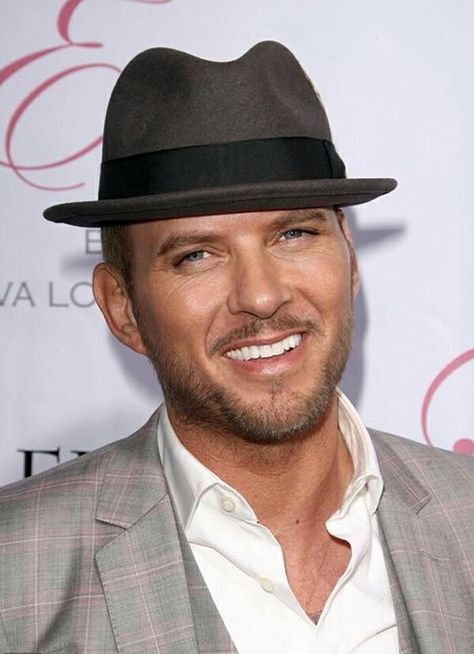 Matt Sesow Paintings, Matt Goss, The Boogie, New Album, Mens Fitness, Singer Songwriter, Hat Fashion, Eye Candy, Songwriting