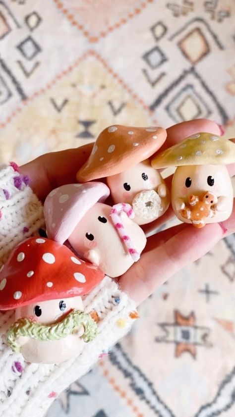 Amanda Escoe (@amandaescoe) • Instagram photos and videos Clay Gifts For Best Friend, Cute Gift Ideas For Friends Christmas, Christmas Clay Craft Ideas, Diy Ideas To Do With Friends, Mushroom Modeling Clay, Air Dry Clay Crafts To Sell, Clay Mushroom Tutorial, Handmade Gift Christmas, Fall Crafts With Friends