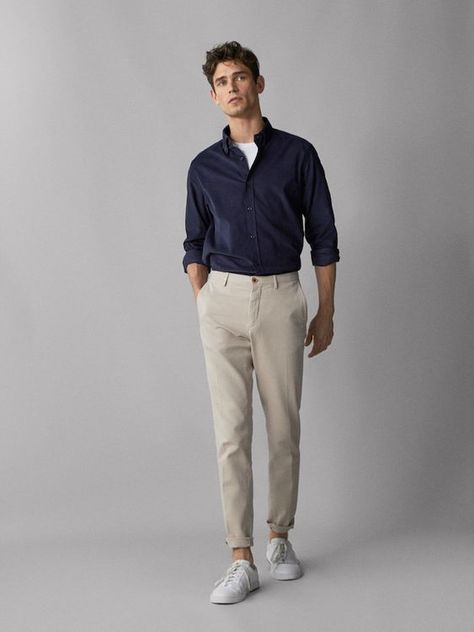 Minimalist Moda, Trousers Pattern, Mens Business Casual Outfits, Trousers Outfit, Minimalist Fashion Men, Outfit 2020, Trousers Details, Trousers Men, Smart Casual Men