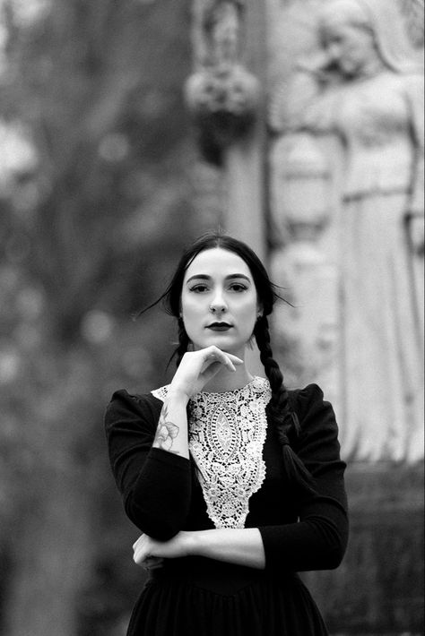 Cemetery Photoshoot, Greyfriars Kirkyard, Gothic Cemetery, Horror Photos, Inspired Photoshoot, Grad Photoshoot, Posing Ideas, Senior Portrait, Photoshoot Inspiration