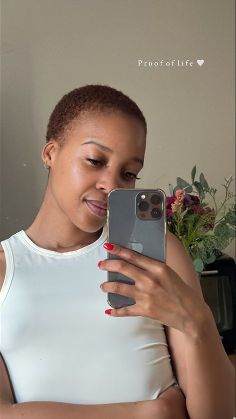 Buzzed 4c Hair, Big Chop Hairstyles 4c Hair Round Face, 4c Big Chop, Big Chop Natural Hair Round Face, Short Hair 4c, Big Chop Inspiration, Big Chop Styles, Fade Haircut Women, Temp Fade Haircut