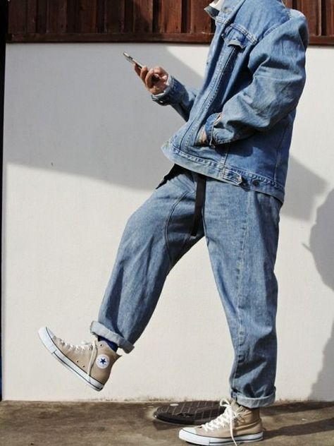 Jean Jacket Outfits Men, Sup Girl, Converse Style Women, Baggy Jeans Outfit, Jeans Outfit Men, Jean Jacket Outfits, Mens Trendy Outfits, Moda Jeans, Tumblr Outfits