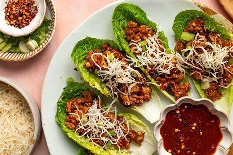 You can make a copycat Pei Wei chicken lettuce wraps recipe that rivals that of P.F Chang's lettuce wraps. PF Changs Chicken Lettuce Wraps Recipe | Pei Wei Chicken Lettuce Wraps Recipe | Healthy Chicken Recipes | Easy Recipes with Ground Chicken | Ground Chicken Recipes | Asian Lettuce Wrap Recipe | Asian Recipes with Chicken | Healthy Meal Prep Recipe | Meal Prep Recipe with Chicken | Lettuce Wrap Recipe | Lettuce Wraps with Chicken Pei Wei Lettuce Wraps Recipe, Healthy Breakfast Wraps, Pf Changs Chicken Lettuce Wraps, Pei Wei, Asian Chicken Lettuce Wraps, Lettuce Wraps Recipe, Asian Lettuce Wraps, Chicken Lettuce Wraps Recipe, Pf Changs