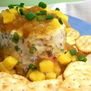 Mango Chutney Cheese Ball I "This has such unique flavor from the mango chutney. The sweet and salty combo was very popular at our Post Thanksgiving party." Dessert Cheese Ball, Sweet Appetizer, Southwestern Recipes, Lemon Cheese, Spicy Appetizers, Mango Chutney, Easy Cheese, Cheese Ball Recipes, Golden Raisins