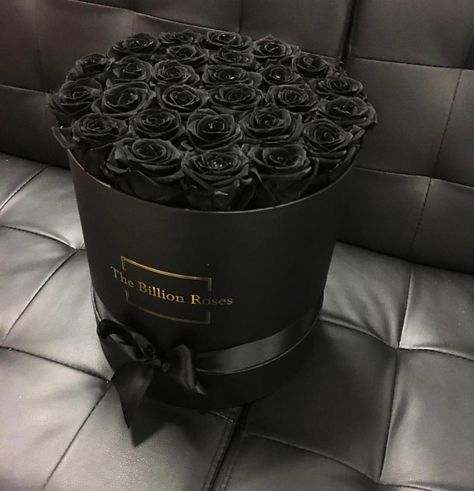 Black Flowers Bouquet, Wax Seal Logo, Billion Roses, Black Rose Bouquet, Roses For Her, Gold Wax Seal, Bucket Gifts, Rose Noir, Ribbon Bouquet