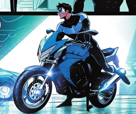 Nightwing Motorcycle, Night Wing, Batman Ninja Nightwing, Nightwing Fanart Cute, Nightwing Animated, Nightwing Comic Cover Art, Nighwing, Nightwing And Starfire, Univers Dc