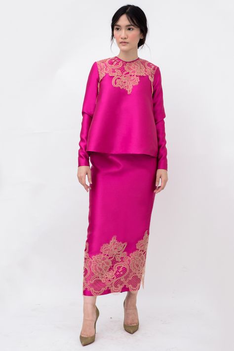 Get that rich and bright look with Clemence in fuchsia which everyone best-loved hues definitely perfect for this Raya. The touch of French lace makes the whole Clemence outfit look so flawless. It's a boxy top and with a straight-cut skirt gives out comfy to wander around freely & the sleeves, assuredly save from getting dip into rendang. Lastly, Clemence set is a Shantung Polyester if you wondered. Please note this is PRE-ORDER item and only can be shipped out for post raya (generally after Shantung Silk Kurung, Model Dress Kebaya, Kitenge Designs, Shantung Silk, Batik Fashion, Muslim Fashion Hijab, Boxy Top, Muslim Fashion Outfits, Classy Dress Outfits