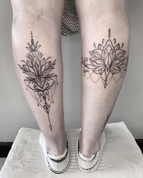 Tattoos For Women Calves, Back Calf Tattoos For Women, Flower Calf Tattoo, Calf Tattoos For Men, Calf Tattoos For Women, Calf Tattoo Men, Back Of Leg Tattoos, Leopard Tattoos, Tattoos For Men And Women