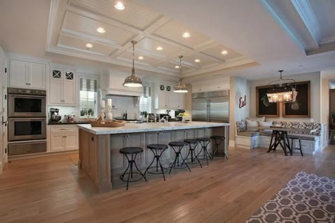 Huge U-Shaped Kitchen Kitchen Layouts With Island, Kitchen Island Bench, Remodel Diy, Real Estat, Kitchen Island With Seating, U Shaped Kitchen, Kitchen Designs Layout, Island With Seating, All About