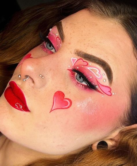 Valentine's day makeup/makeup/face art Valentine Face Paint, Makeup St Valentin, Vday Makeup Looks, Valentine’s Day Make Up, Valentine’s Day Make Up Looks, Valentine Makeup, White Eyeliner Makeup, Siren Eyes, Valentine's Day Makeup