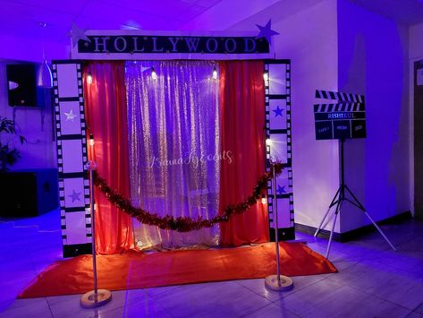 Hollywood Stage Design, Netflix Theme, Hollywood Theme Party Decorations, 40th Bday Ideas, Hollywood Party Theme, Homecoming Week, Music Themed Parties, Hollywood Theme, Hollywood Party