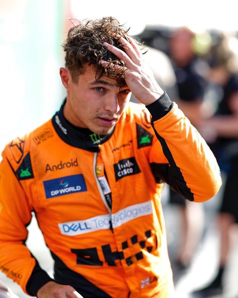 #LN4 | He should always win..because look at him 😩 #landonorris #ln4 #mclaren #formula1 #f1 | Instagram F1 Instagram, Charles Leclerc Lando Norris, Lando And Oscar, Charlotte Rose, Touring Car Racing, Midnight Rain, F1 Art, Boy Black, Oscar Piastri