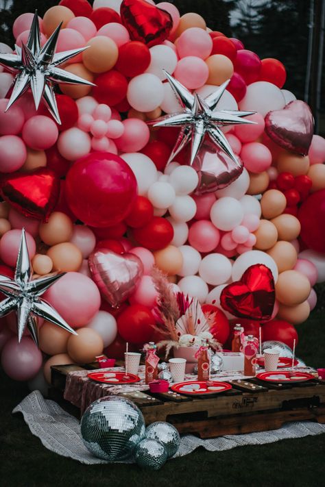 Galentine’s Day Cookie Party – Valentine’s Day Styled Shoot – Karrah Creative Events | karrahcreative.com Valentines Disco, Cookie Party, Creative Event, Disco Balls, Custom Woodworking, Heart Candy, Balloon Arch, Disco Ball, Vw Bus