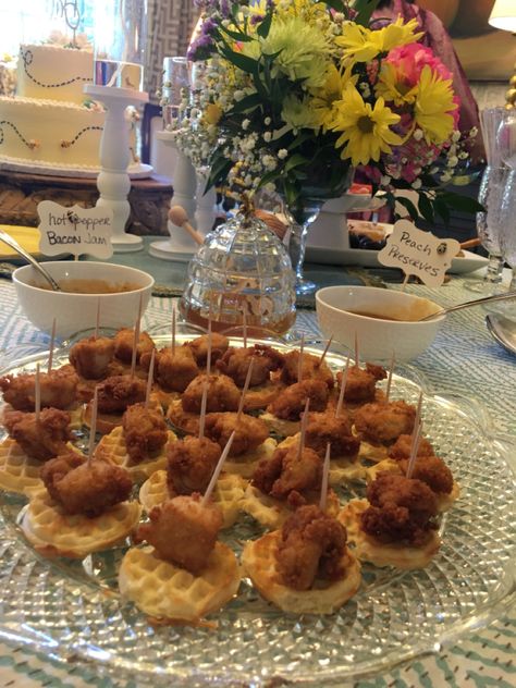 Bee Themed Gender Reveal Food Ideas, What Will It Bee Food Ideas, Chicken Bridal Shower Theme, Bee Shower Food, Honey Bee Party Ideas, Bay Bee Shower Ideas, Bee Themed Appetizers, Honey Bee Gender Reveal Food, Bee Themed Finger Foods