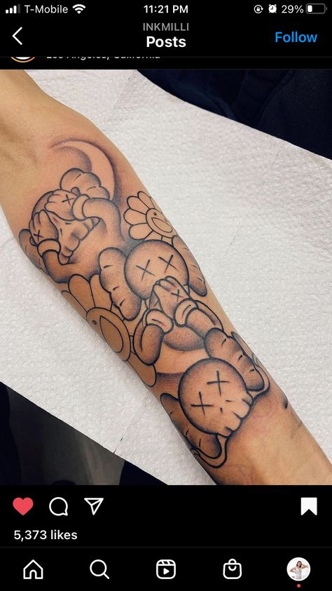 Straight Down Tattoo Ideas, Hear No Evil See No Evil Tattoo Kaws, Kaws Hand Tattoo, Hype Beast Tattoo, Cartoon Half Sleeve Tattoo, Kaws Hands Tattoo, Small Tattoos For Men Black, Kaws Tattoo Ideas For Women, Kaws Tattoo Ideas For Men