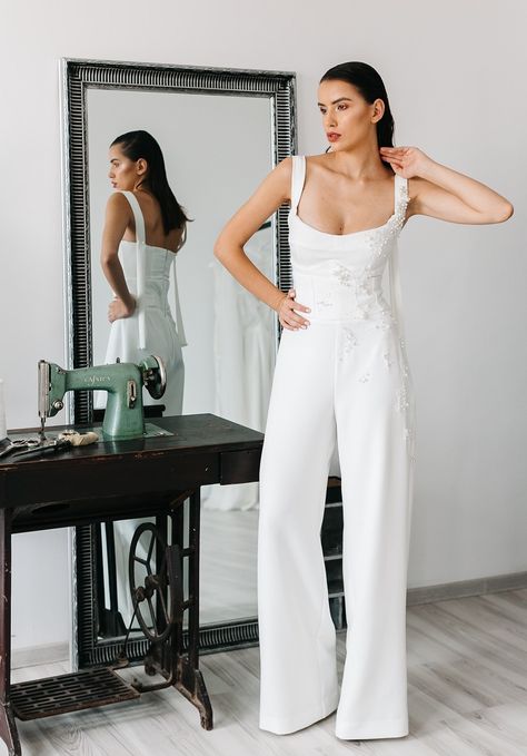 Bridal Jumpsuit The Bride, Reception Jumpsuit, White Jumpsuit Wedding, Bridal Pants, Wedding Dress Jumpsuit, Bride Jumpsuit, Wedding Pantsuit, Rehearsal Dinner Outfits, Minimal Wedding Dress