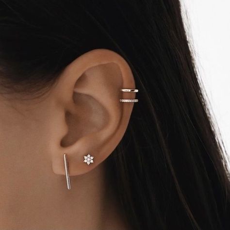 Ušný Piercing, Ear Peircings, Armband Tattoos, Helix Piercings, Septum Piercings, Cool Ear Piercings, Pretty Ear Piercings, Cute Ear Piercings, Cute Piercings