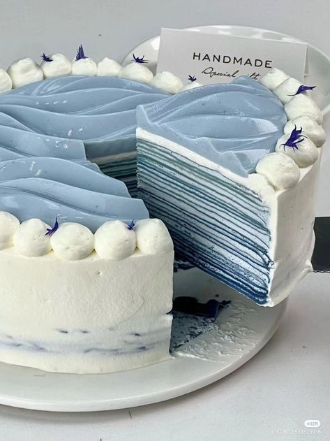 Posts liked by Jay Bubbles L. Skarsgård (@shakethespears) / X Teal Cake, Birthday Cake Decorating Ideas, Blue Desserts, Jelly Cake, Mini Cakes Birthday, Cake Decorating Ideas, Light Blue Aesthetic, Blue Cakes, Creative Birthday