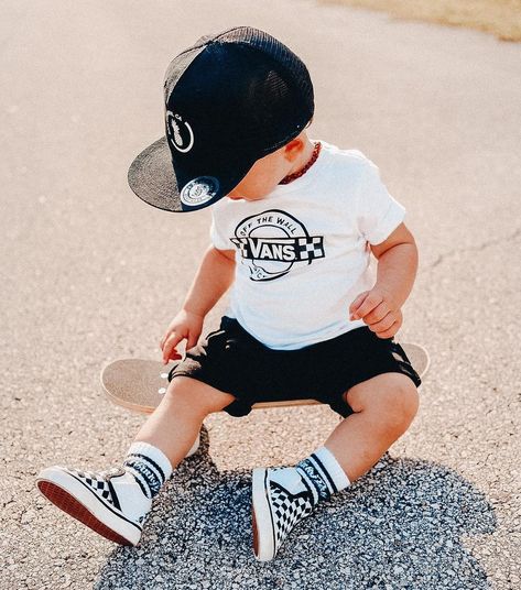 Baby Boy Skater Style, Toddler Skater Boy Style, Skater Baby Boy Outfits, Boys Skater Style, Infant Boy Fashion, Skater Boy Style, Toddler Boy Summer Outfits, Toddler Boy Summer