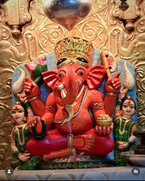 Siddhivinayak Temple Mumbai, Siddhivinayak Temple, Photos Of Ganesha, Lord Durga, Shivaji Maharaj Hd Wallpaper, Durga Picture, Ganesha Drawing, Ganesh Art Paintings, Shri Ganesh Images