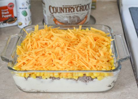 Family Recipes: Easy Shepherds Pie Used loaded instant potatoes and added 1/2 large onion to ground beef Shepherds Pie Casserole, Family Recipes Easy, Easy Ground Beef Casseroles, Shepherd Pie, Loaded Potatoes, Easy Shepherds Pie, Shepard's Pie, Ground Beef Casserole Recipes, Country Crock