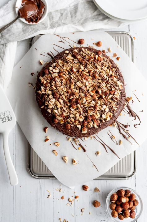 Chocolate Hazelnut Cake Choc Hazelnut Cake, Chocolate Nut Cake, Craving Cake, Hazelnut Dessert, Dates Cake, Healthy Cakes, Chocolate Hazelnut Cake, Nut Cake, Date Cake