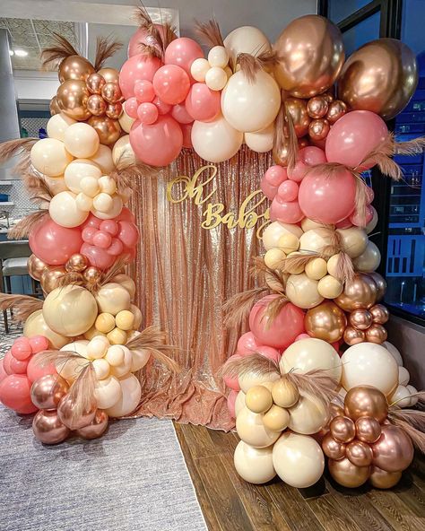 Decoration Buffet, 18th Birthday Decorations, Prom Decor, Rose Gold Balloons, Birthday Party Theme Decorations, Rose Gold Party, Girl Baby Shower Decorations, Custom Balloons