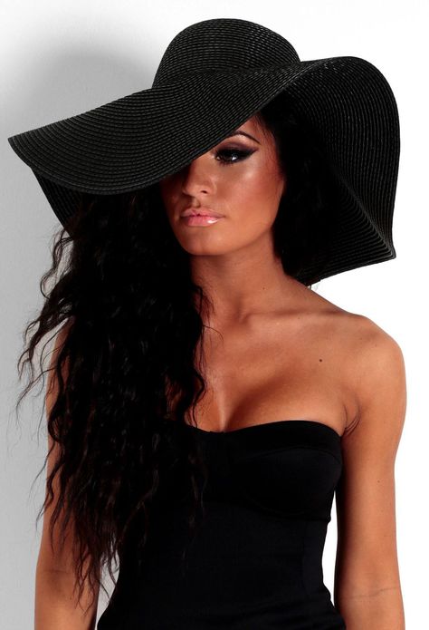 Sunhat Outfit, Black Sunhat, Floppy Hat Summer, Floppy Straw Hat, Floppy Hats, Cap Fashion, Summer Chic, Sun Hat, Clothes Pins