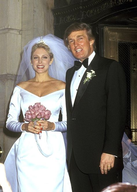 Donald Trump Wedding Pictures: Ivana Trump, Marla Maples, Melania Knauss Trump Marla Maples, Style Année 80, Beautiful Beach Wedding, Estilo Real, Wedding Dress Pictures, Plaza Hotel, Dress Picture, Celebrity Weddings, Favorite Celebrities