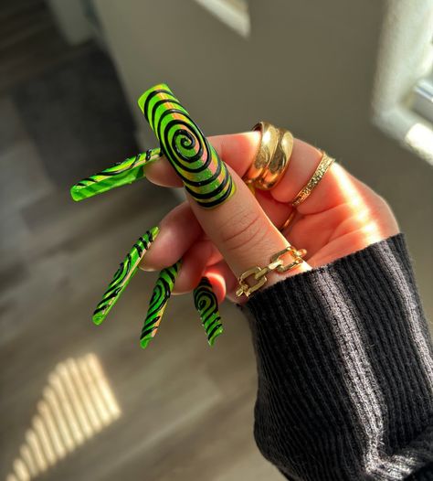 ⛓️ 🩶 HollyWithTheGoodNails 🩶 ⛓️ | Beetlejuice Netherworld Swirls 🖤💚🪲🧃 Products used: @moneyfornails - Lapdance & Cash Only - use code HOLLY10 to save $$$ @vettsystore - Mer… | Instagram Green And Black Swirl Nails, Halloween Nails Green And Black, Green And Black Halloween Nails, Black Green Nails, Beetlejuice Nail Designs, Green Black Nails, Green And Black Nails, Mermaid Nail Powder, Beetlejuice Nails